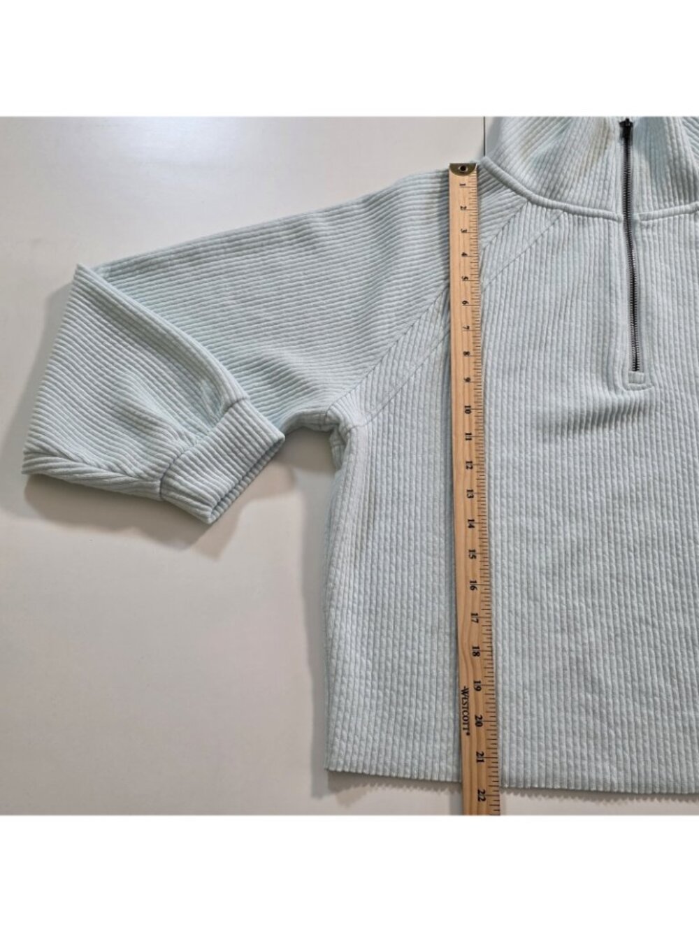 Saltwater Luxe Ribbed 1/4 Zip PulloverM Ice Blue Boxy LS Cropped Ribbed Coastal - Picture 7 of 15